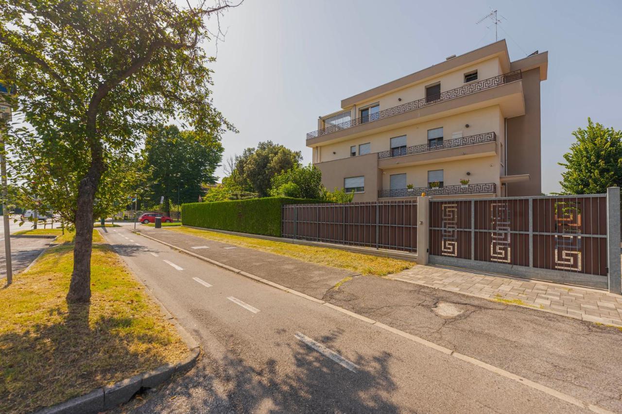 Venice New Luxury Penthouse - Free Parking And Roof Terrace Mestre Exterior foto