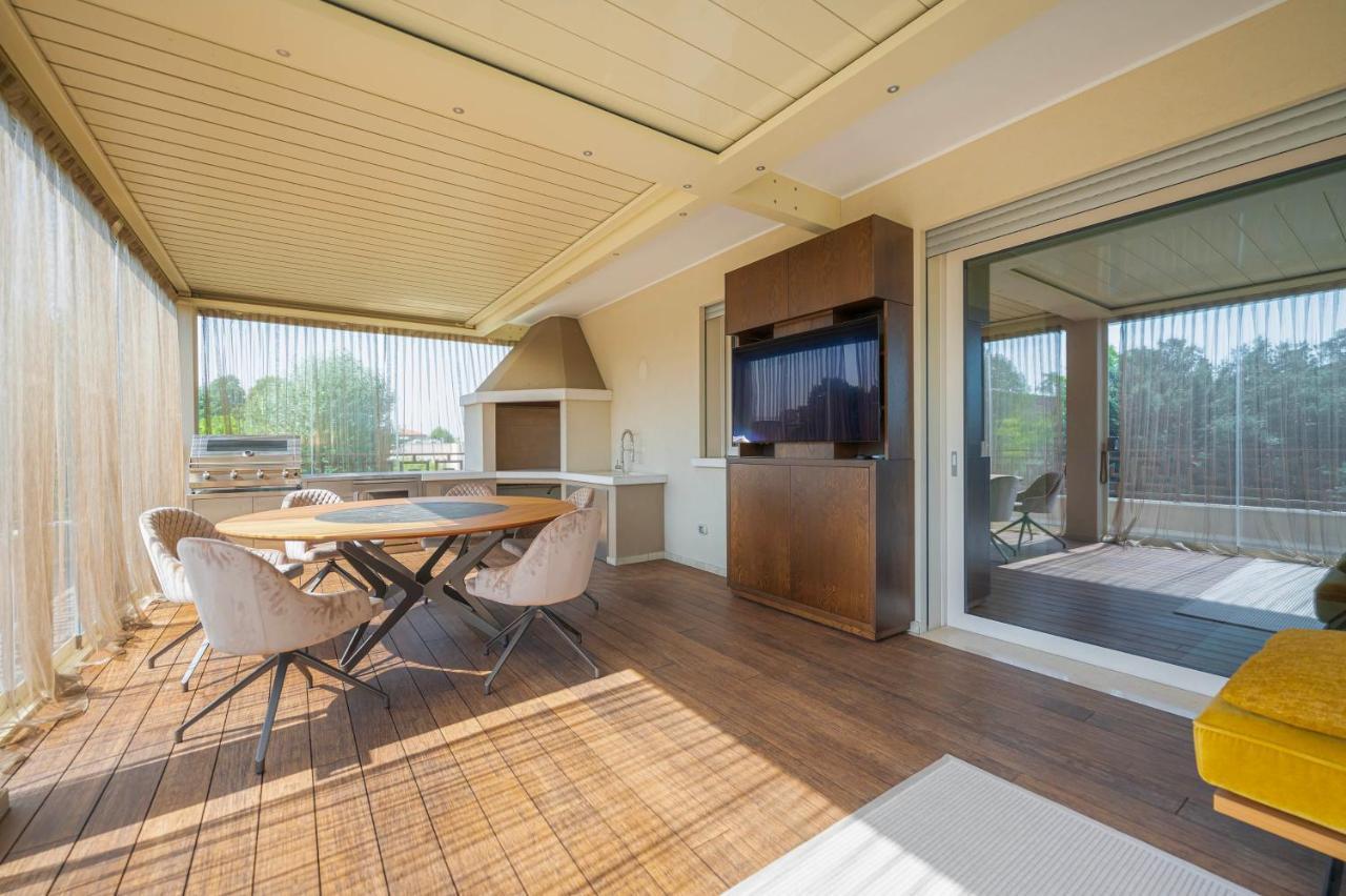 Venice New Luxury Penthouse - Free Parking And Roof Terrace Mestre Exterior foto